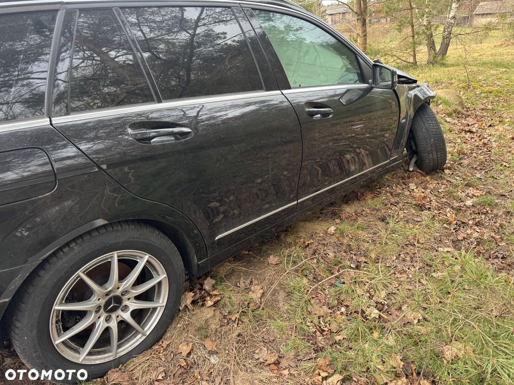 Mercedes-Benz Klasa C 200 (BlueEFFICIENCY) 7G-TRONIC Avantgarde - 10