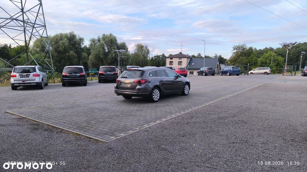 Opel Astra 1.4 Turbo Innovation - 19