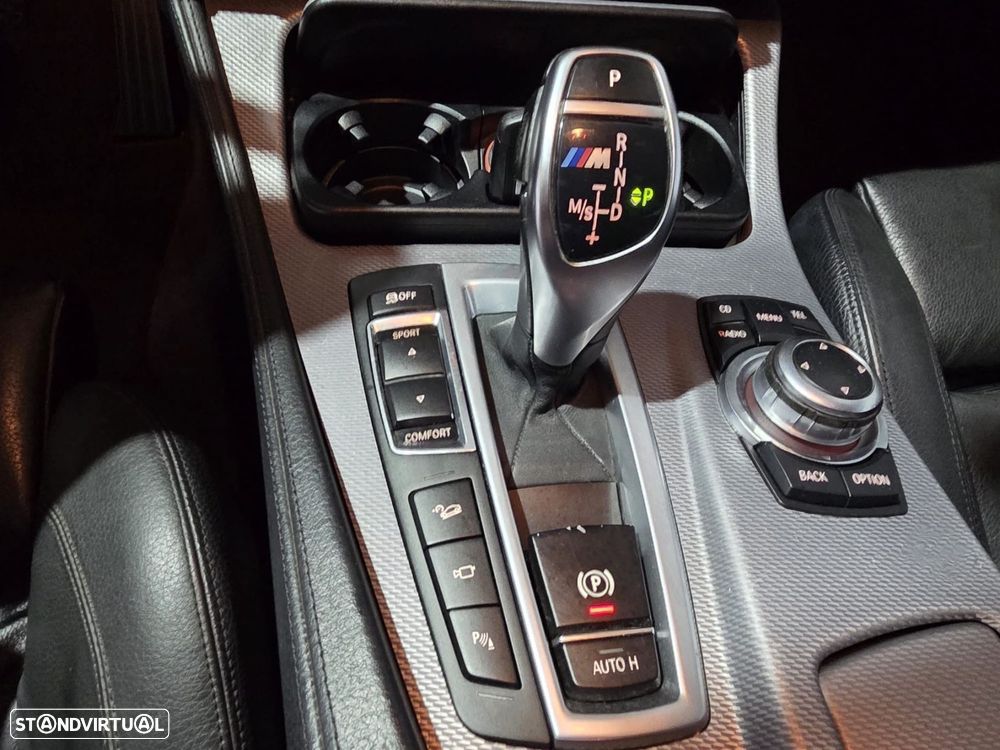 BMW M550d xDrive Auto - 13