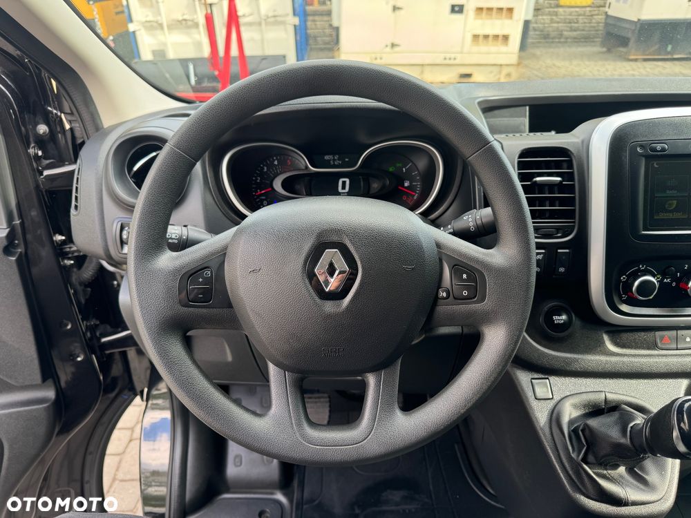 Renault Trafic - 17