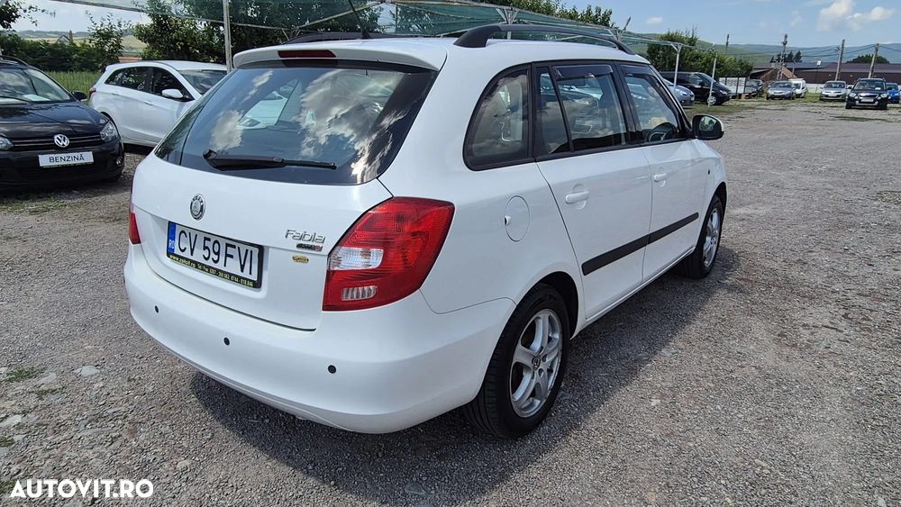 Skoda Fabia 1.2 HTP Ambition - 4