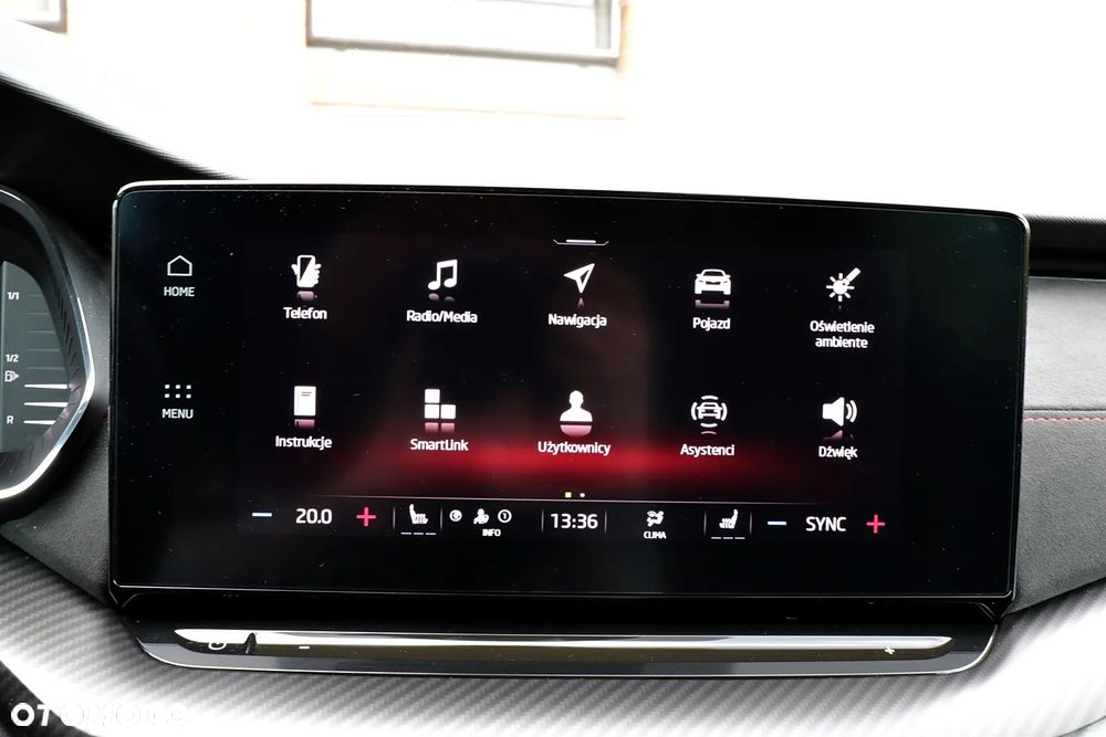 Skoda Octavia 2.0 TDI DSG RS - 33