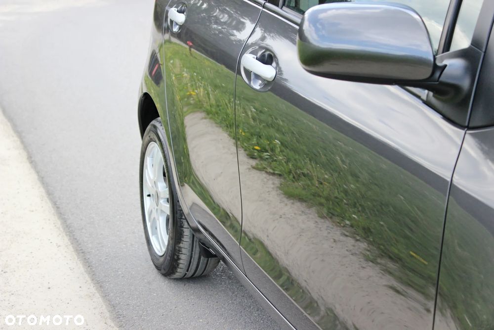 Toyota Yaris 1.33 VVT-i Executive - 18