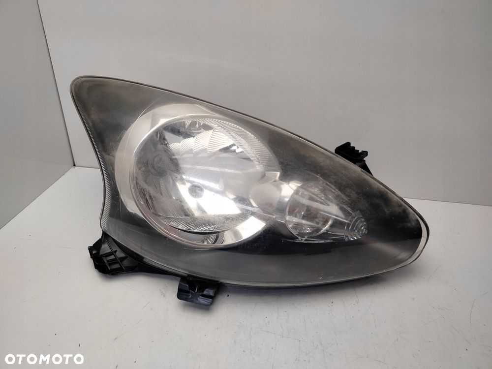 toyota aygo i 05r- reflektor lampa prawy przód prawa przednia - 1