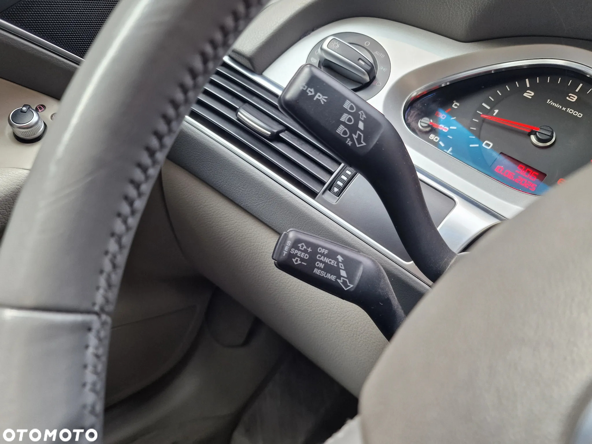 Audi A6 Avant 3.0 TDI DPF quattro tiptronic - 14