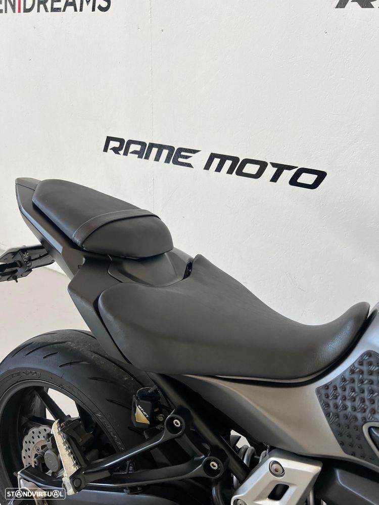Yamaha MT-07 - 11