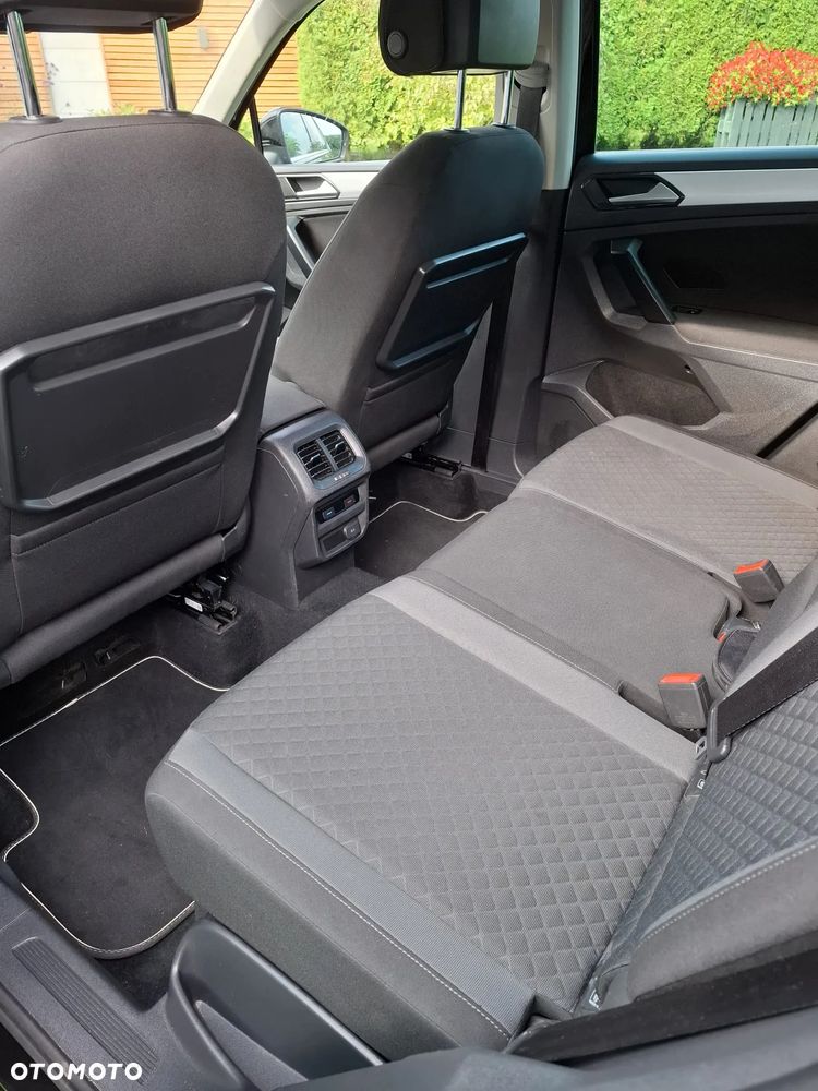 Volkswagen Tiguan - 4