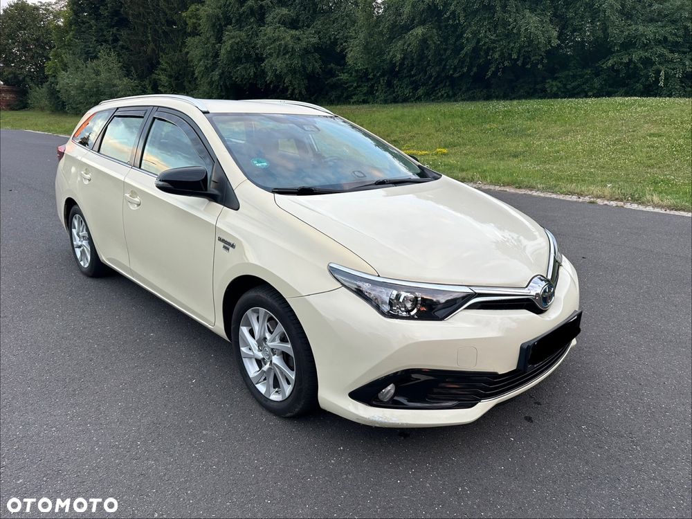 Toyota Auris Hybrid 135 Active - 6