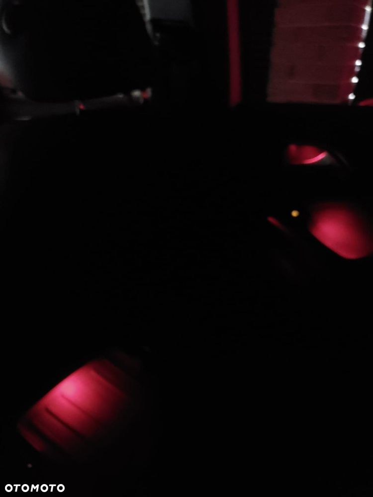 Mercedes-Benz GLA 250 4Matic 7G-DCT AMG Line - 25