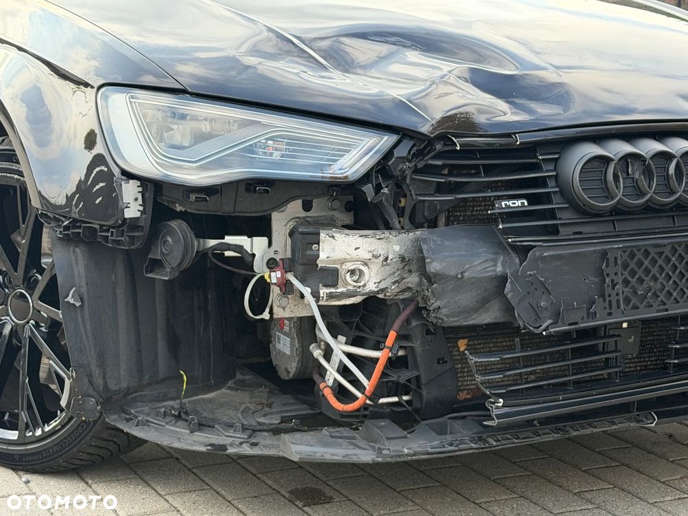 Audi A3 Sportback 1.4 TFSI e-tron S line Sportpaket - 23