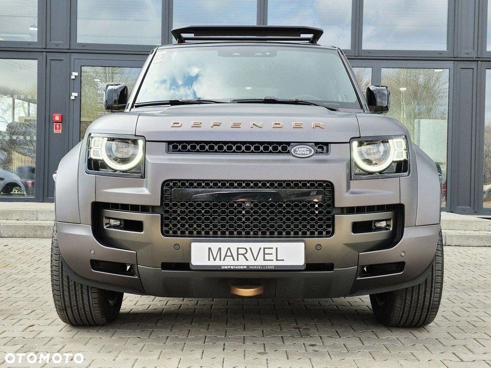 Land Rover Defender - 4