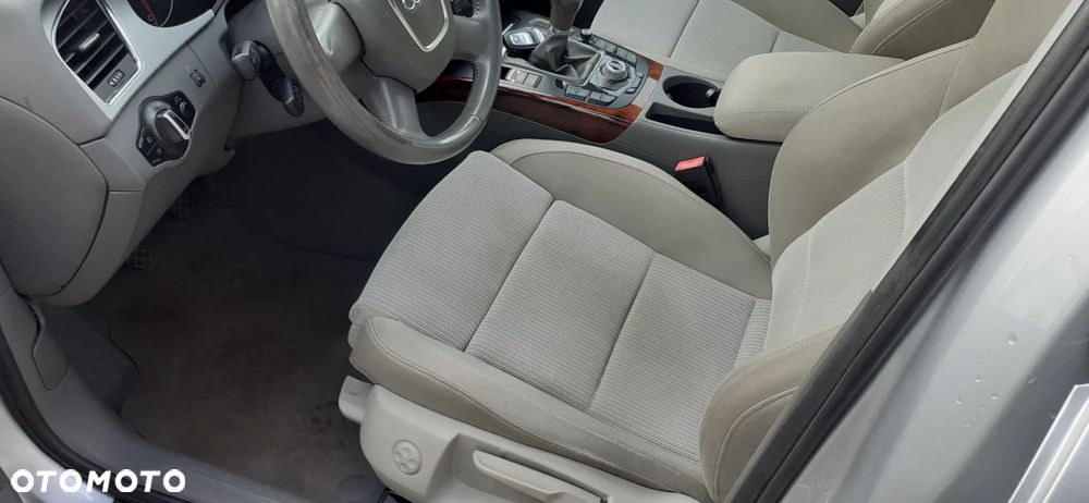 Audi A4 Avant 2.0 TDI DPF Ambiente - 16