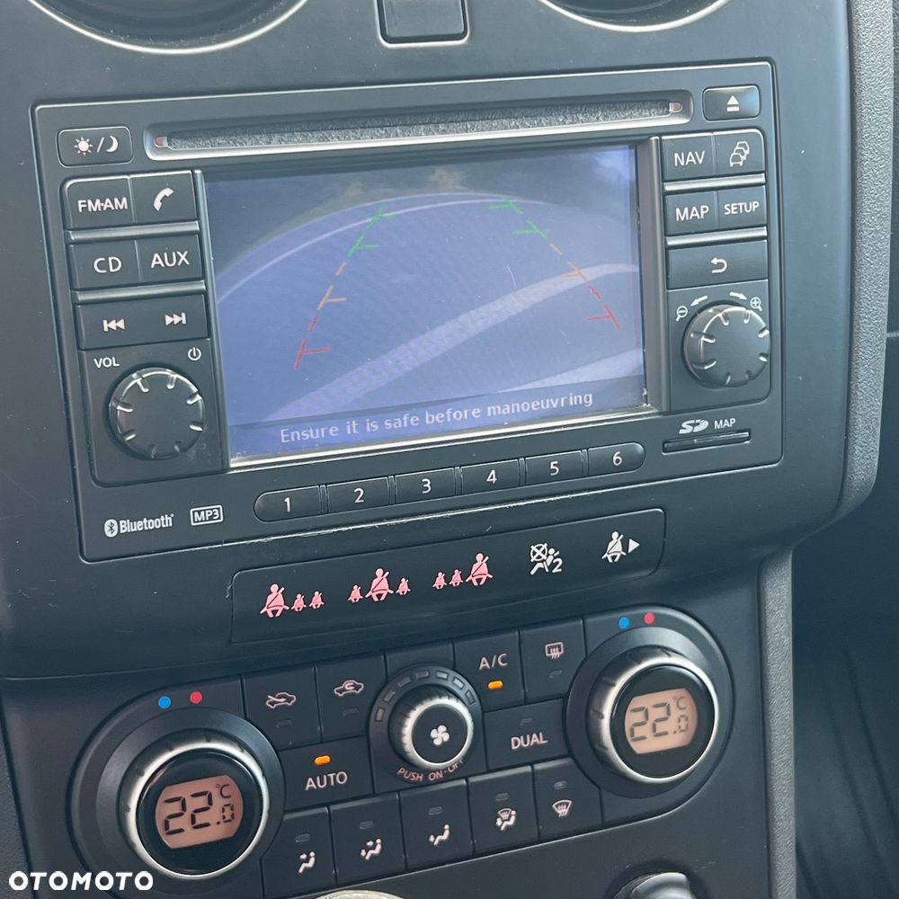 Nissan Qashqai 2.0 lounge - 35