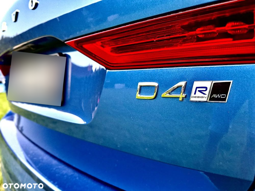 Volvo XC 60 D4 AWD R-Design - 9