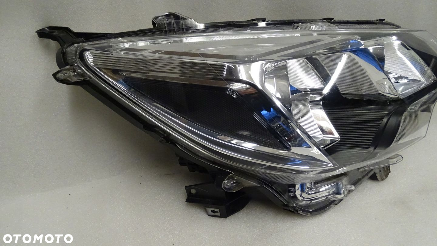 MITSUBISHI SPACE STAR III - lampa przednia prawa - 2
