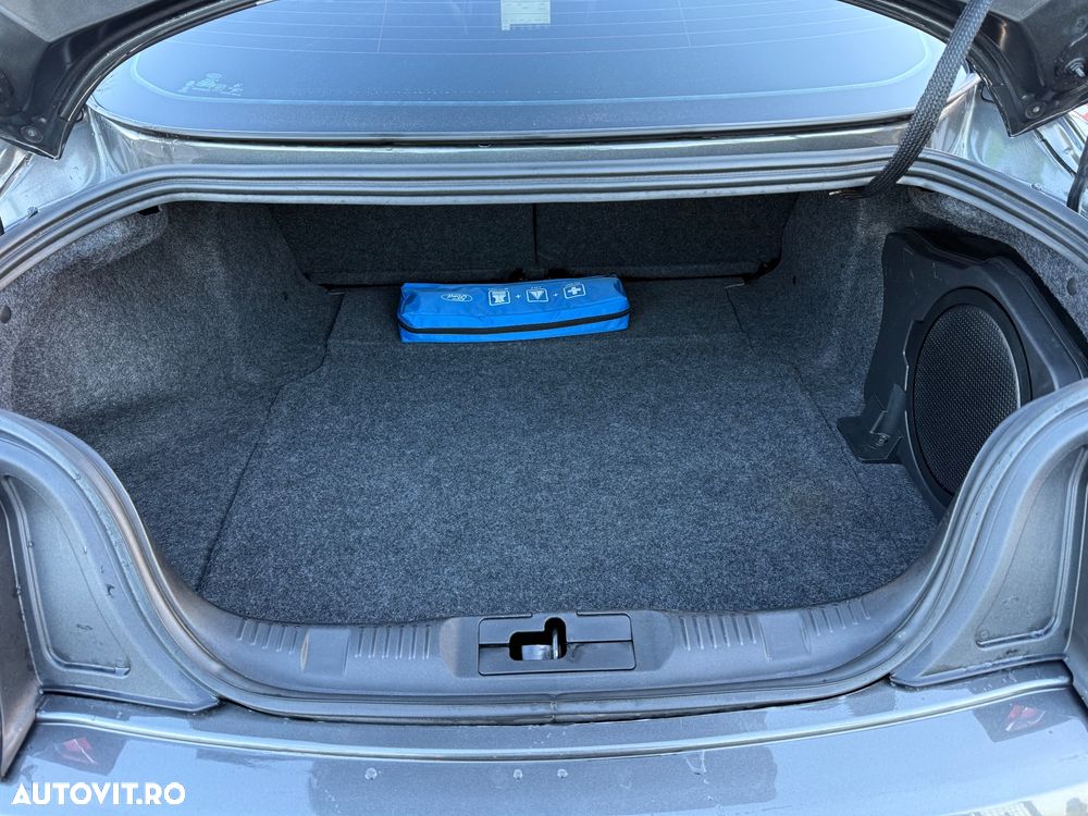 Ford Mustang 2.3 EcoBoost - 32