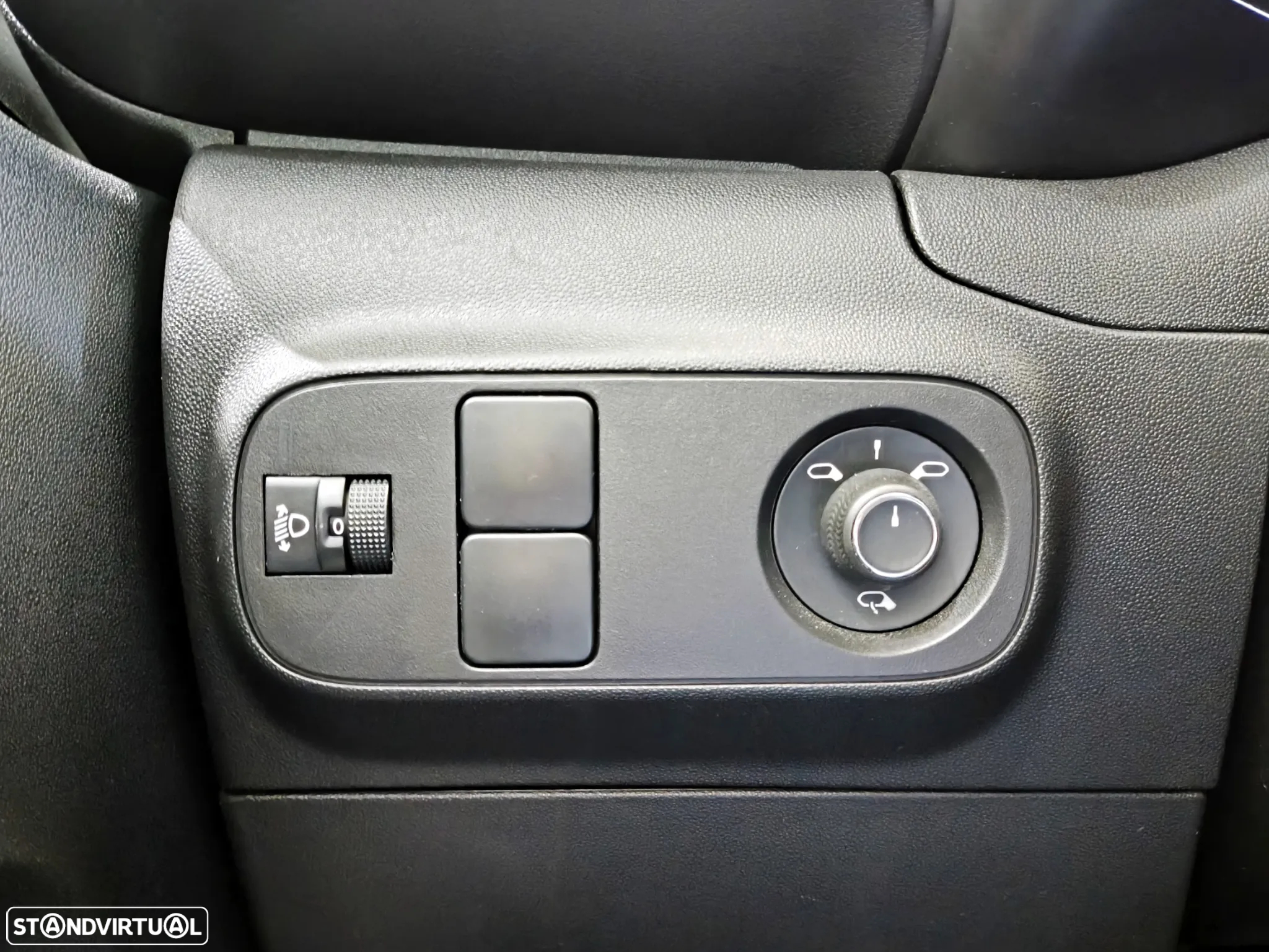 Citroën C3 1.2 PureTech C-Series - 17