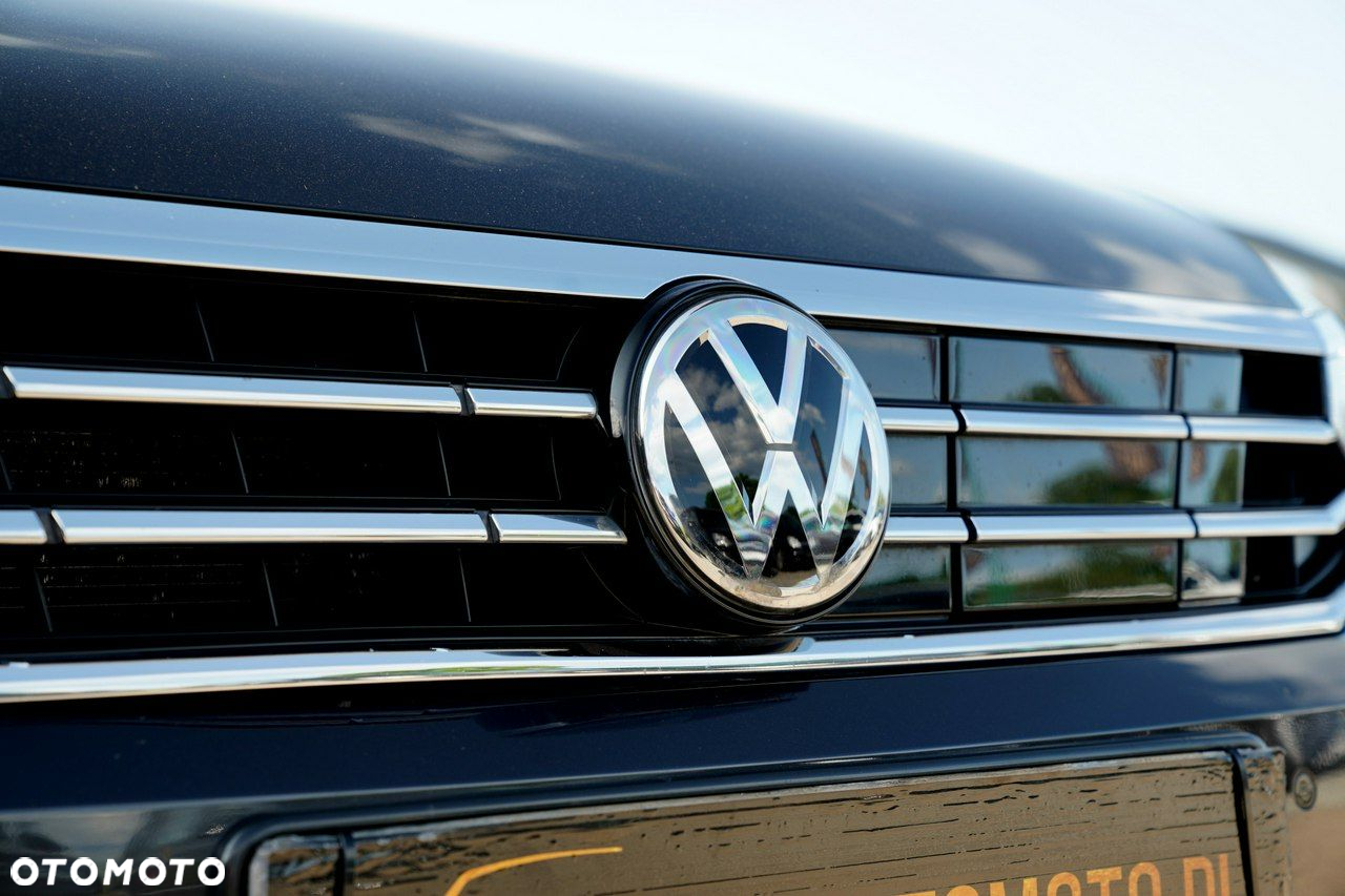 Volkswagen Passat - 6