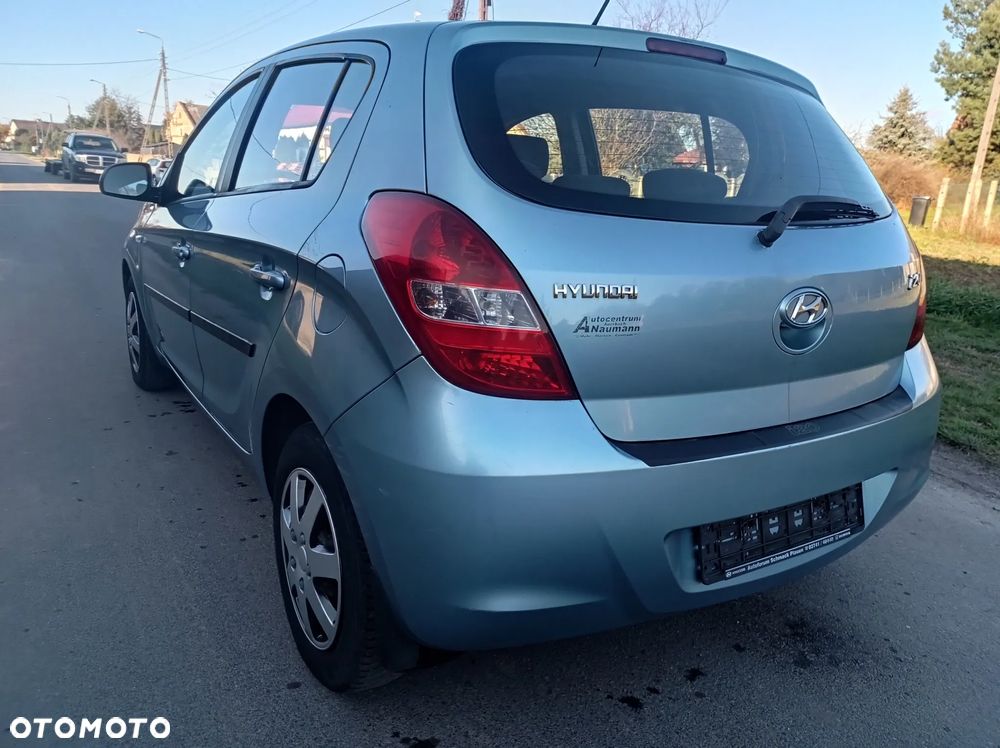 UWAGA ! 2010 HYUNDAI i20 HATCHBACK 5 DRZWI 1,4 16V 101PS MPI BENZ R4 KLIMATRONIC SERW I WLAS PL - 5