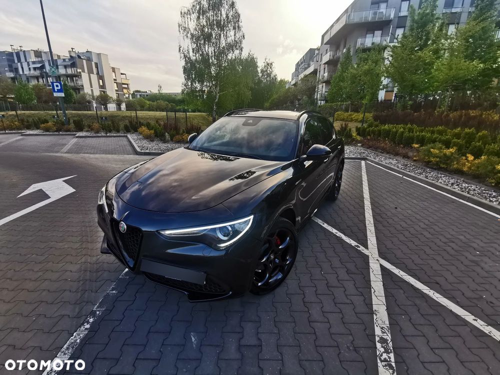 Alfa Romeo Stelvio 2.0 Turbo 16V AT8-Q4 Veloce Ti - 4
