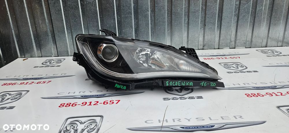 Chrysler Pacifica 2016- Reflektor prawy Lampa prawa  68370844AB  LED SOCZEWKA - 2