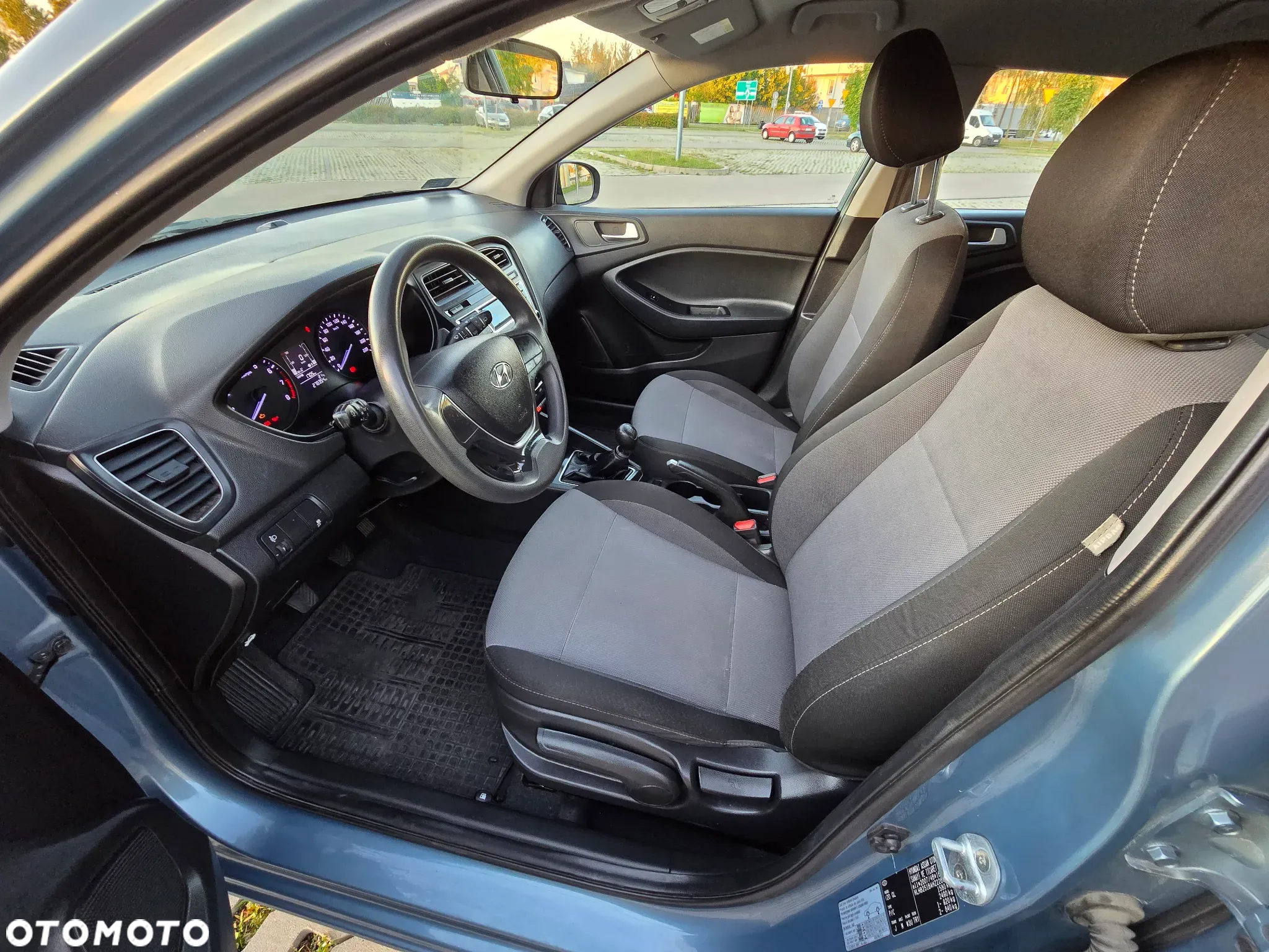 Hyundai i20 1.2 Classic + - 18