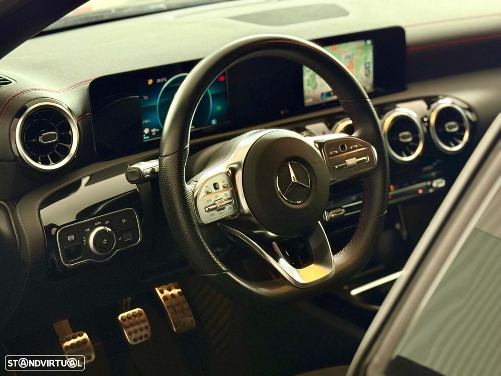 Mercedes-Benz CLA 180 d Shooting Brake AMG Line Aut. - 14