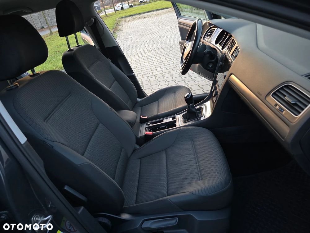 Volkswagen Golf Variant ver-1-0-tsi-highline - 17