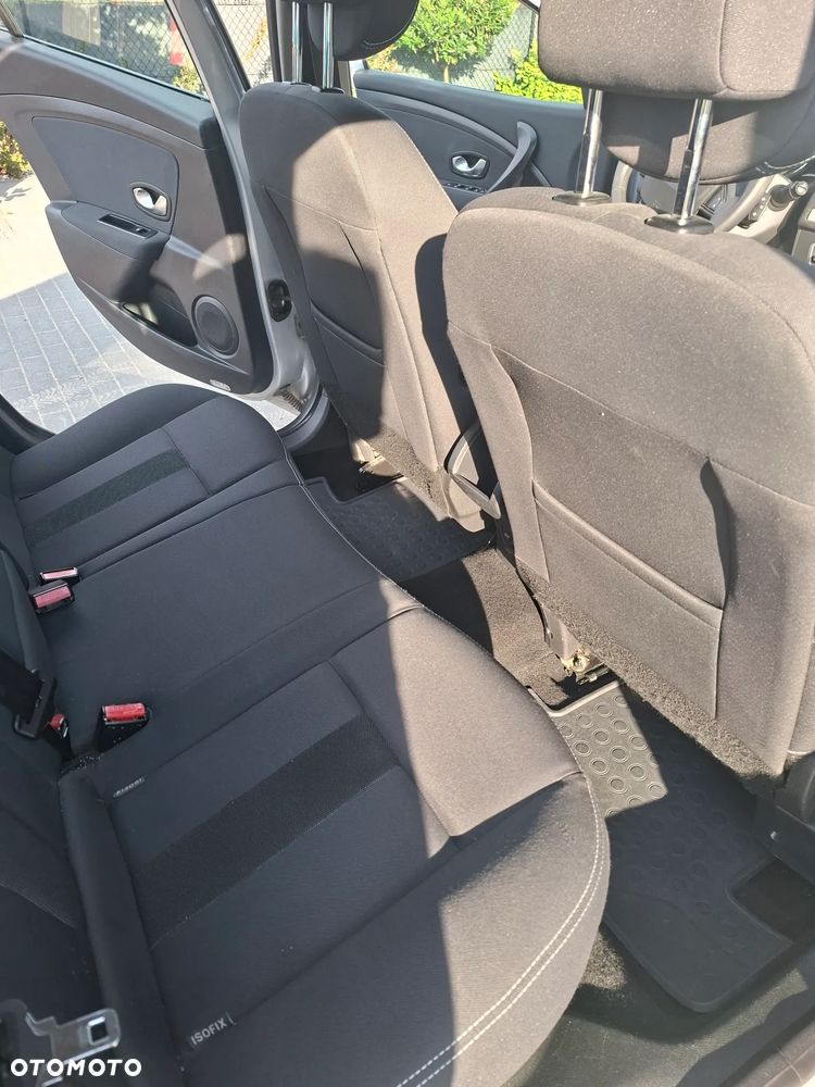 Renault Megane 1.5 dCi Dynamique - 8