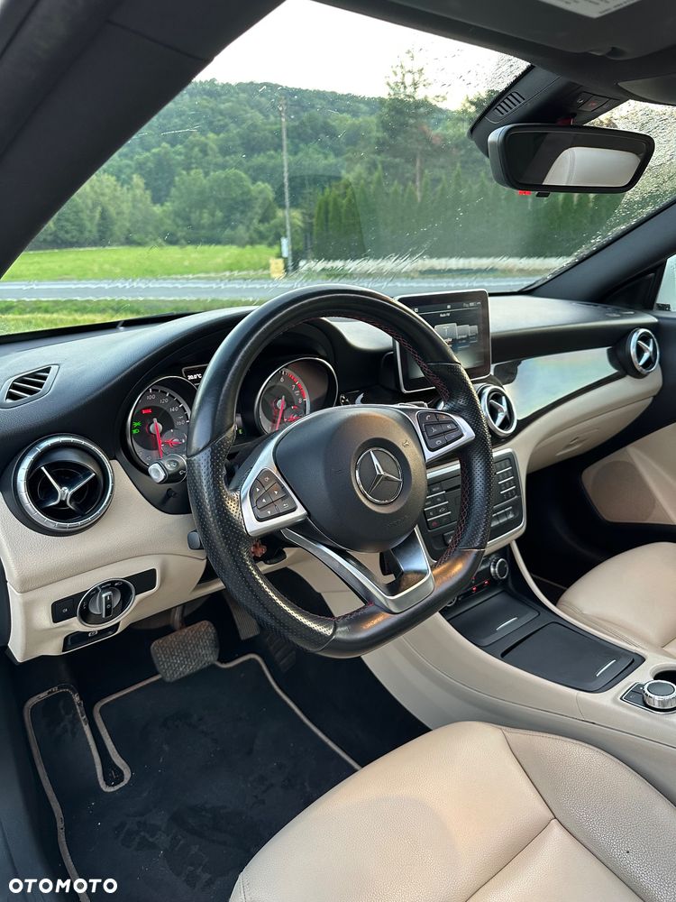 Mercedes-Benz CLA 250 4-Matic Sport - 13