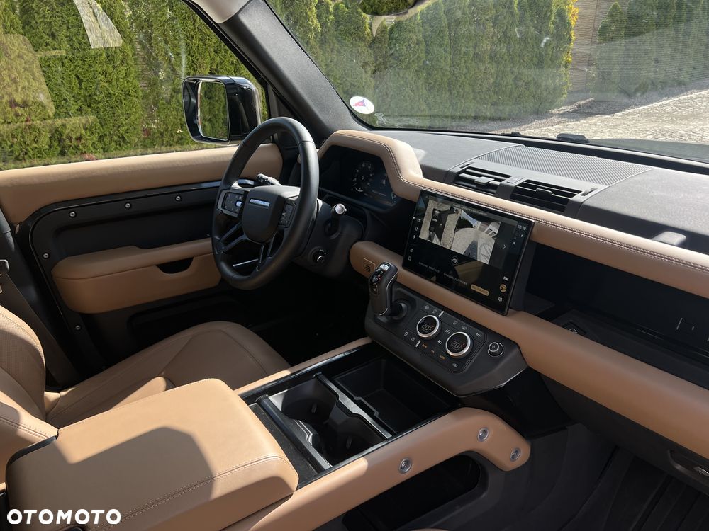 Land Rover Defender 3.0 P400 mHEV S - 24