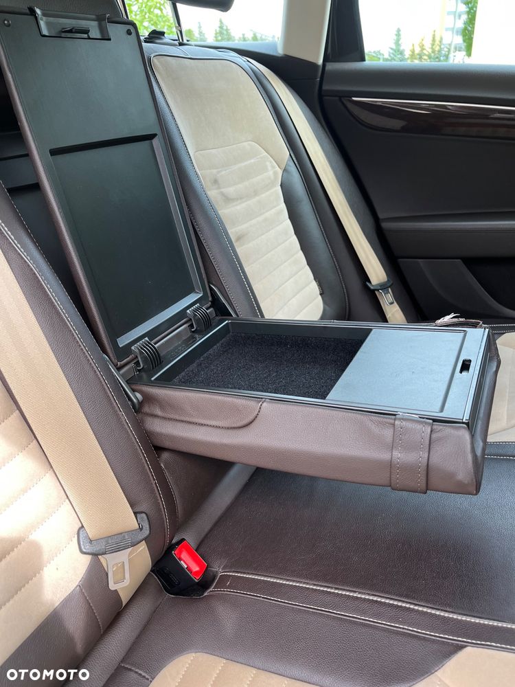 Volkswagen Passat 2.0 TDI Highline DSG - 11