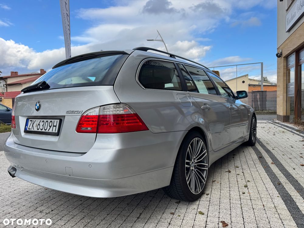 BMW Seria 5 523i - 5