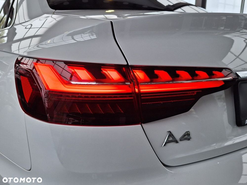 Audi A4 Limousine - 17