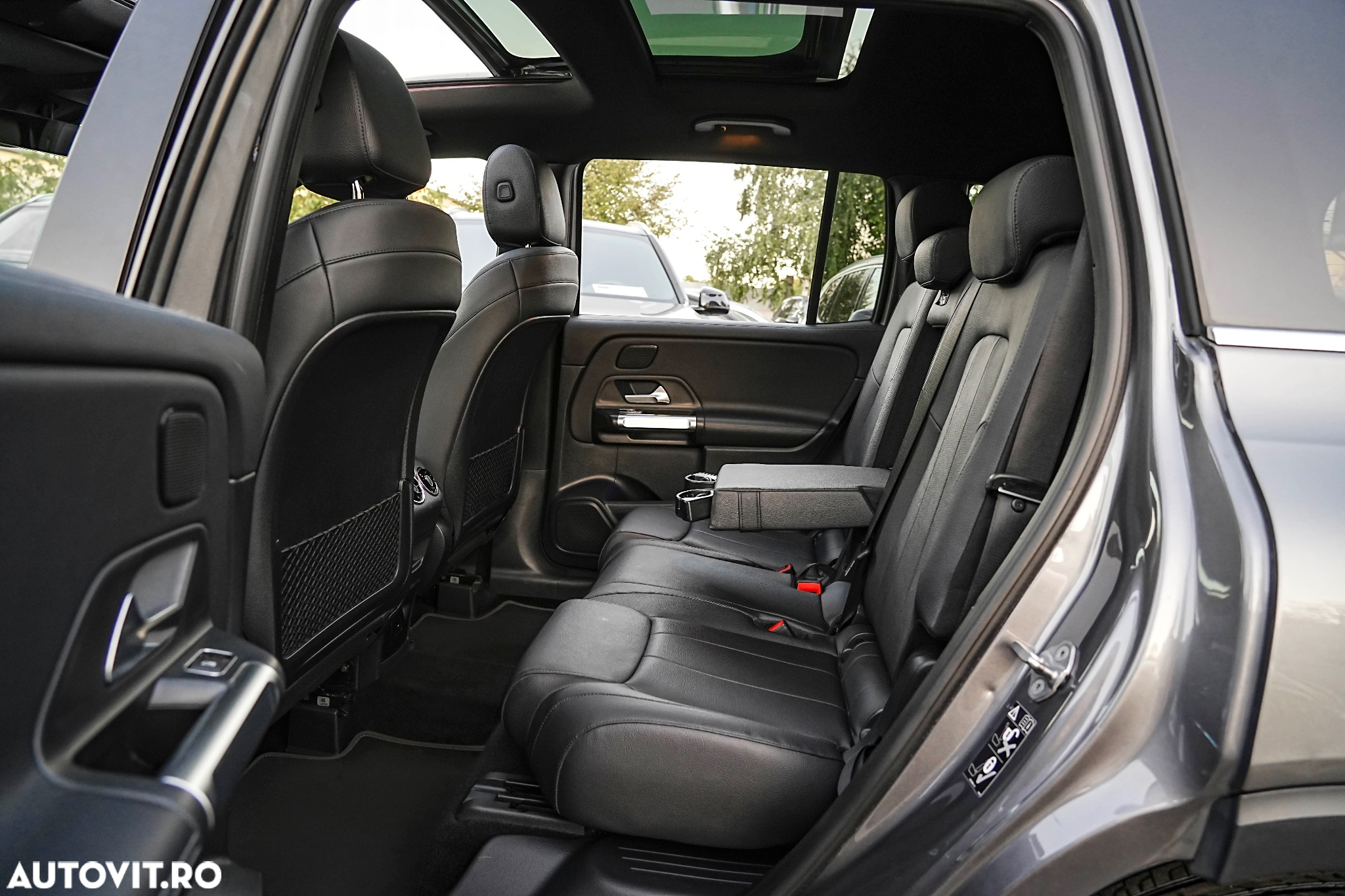 Mercedes-Benz GLB 180 7G-DCT Special Edition - 11