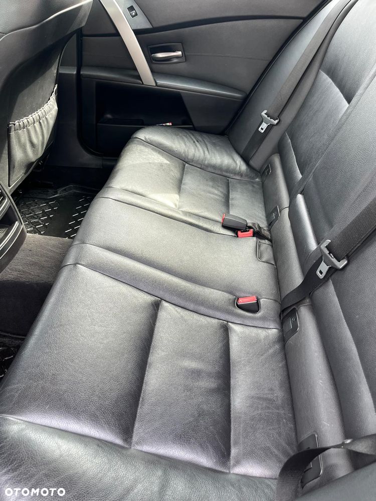 BMW Seria 5 525d - 10