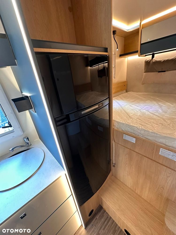 Ford Transit - 12