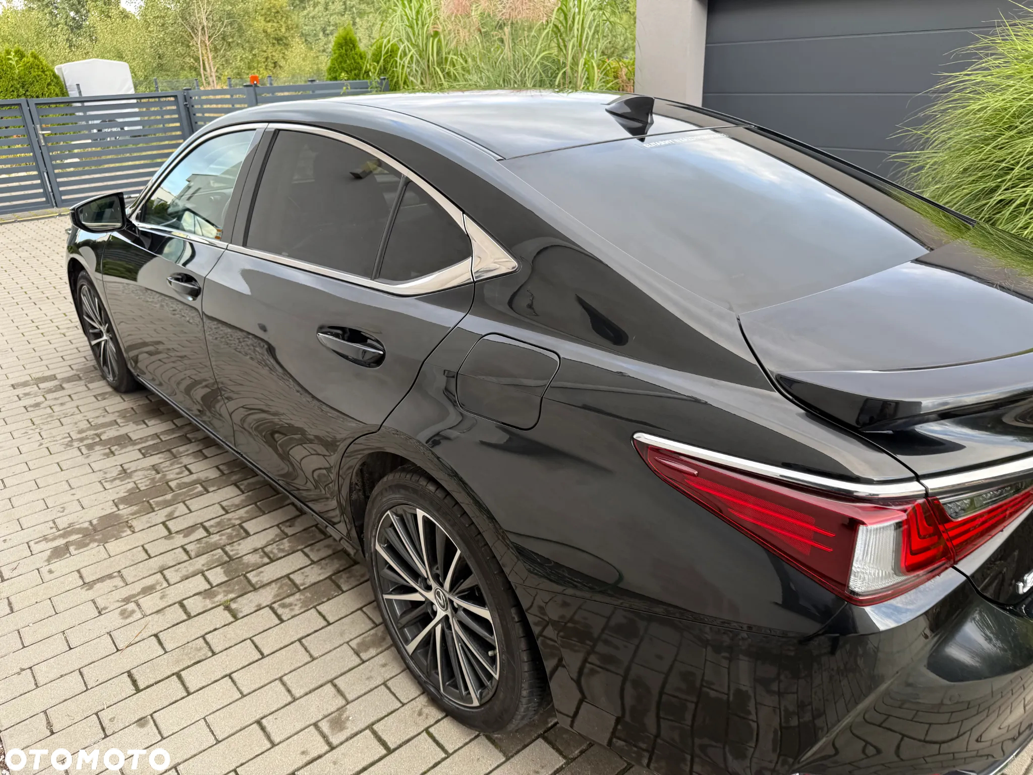 Lexus ES 300h Prestige - 10