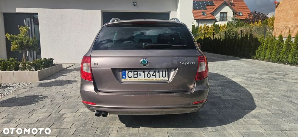 Skoda Superb 2.0 TDI Platinum - 8