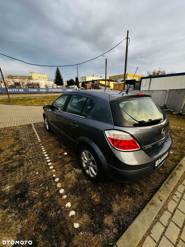 Opel Astra 1.6 Essentia - 6