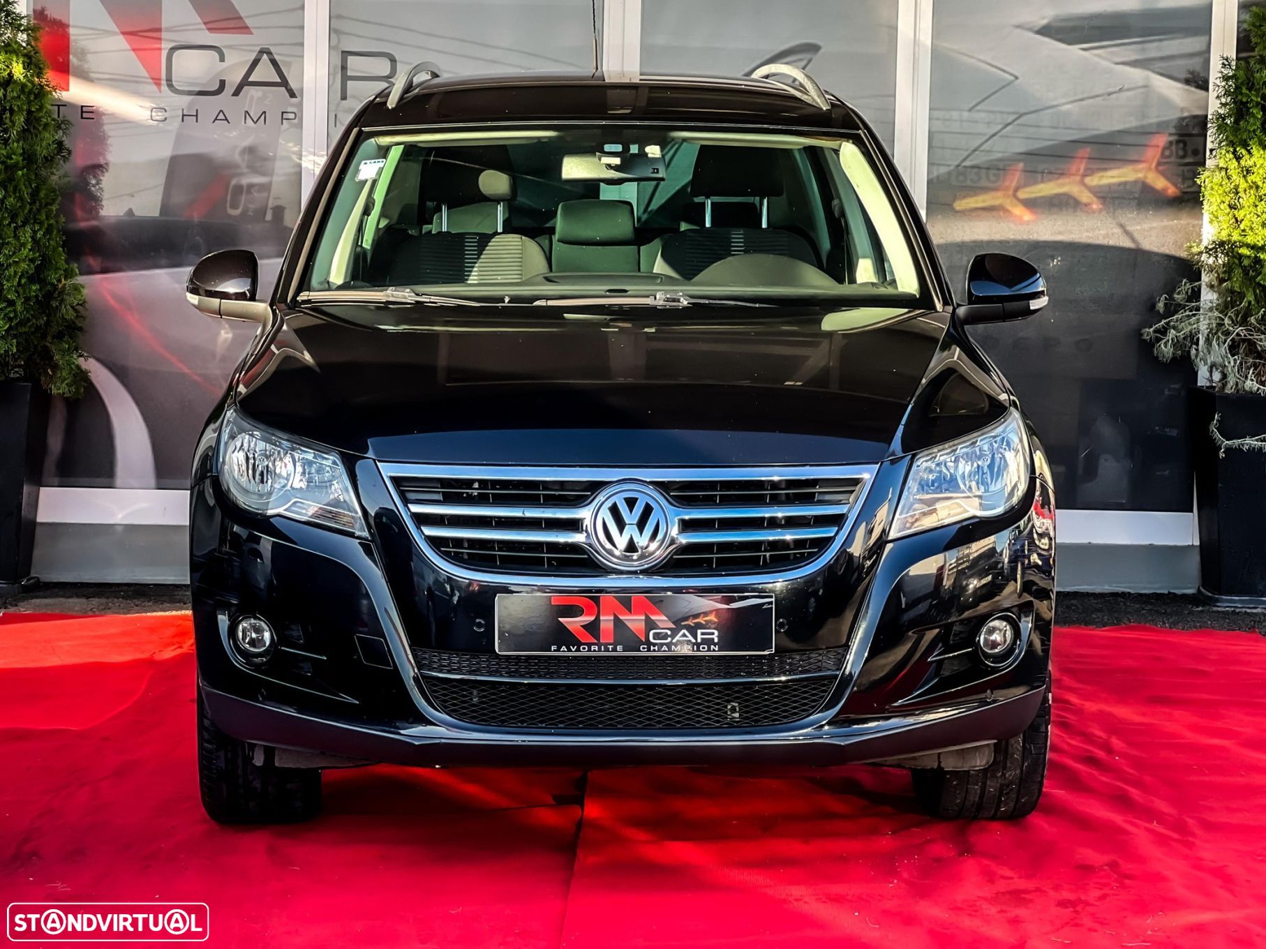 VW Tiguan 2.0 TDI Sport BlueMotion - 1