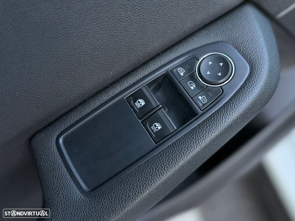 Renault Clio BLUE dCi 100 INTENS - 18