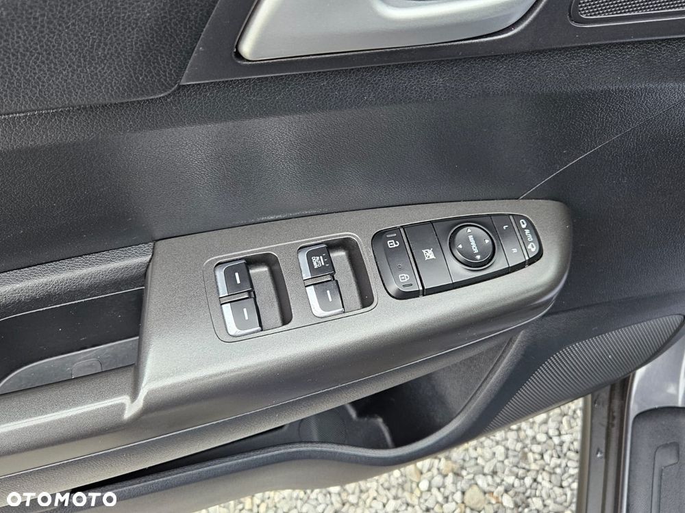 Kia Sportage 1.7 CRDI XL 2WD - 24