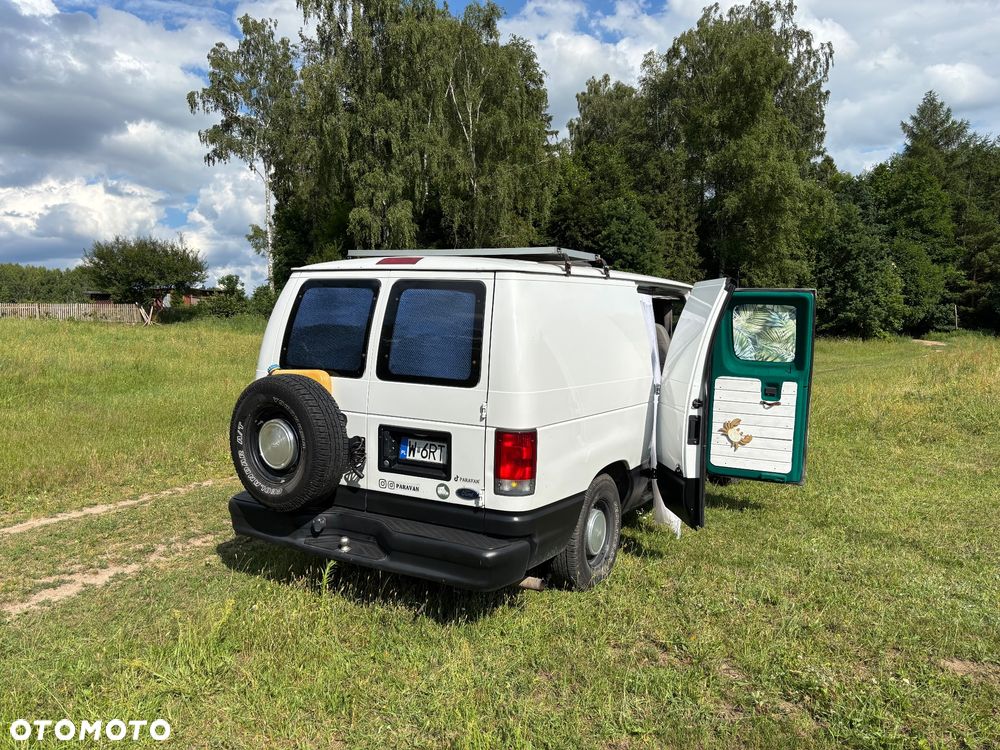 Ford Econoline - 6