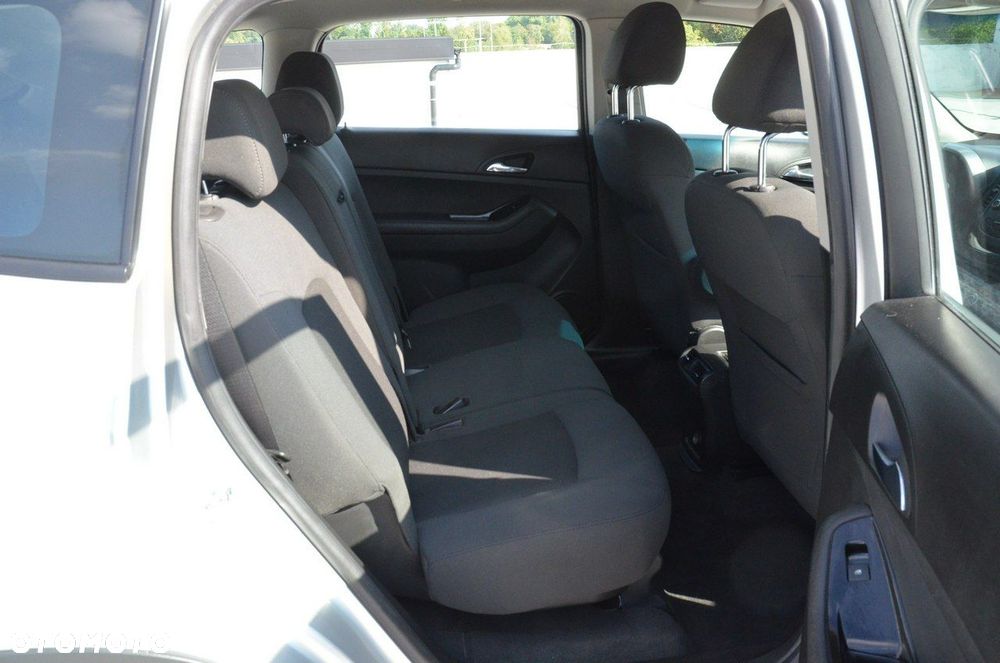 Chevrolet Orlando - 26