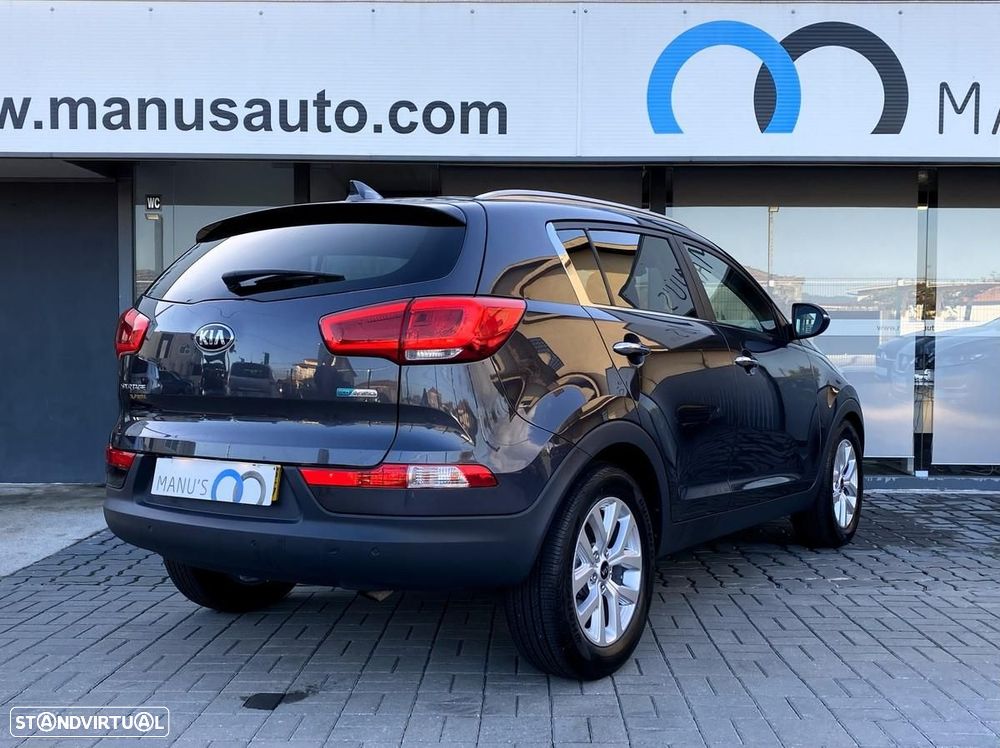 Kia Sportage 1.7 CRDI ISG Prime - 9