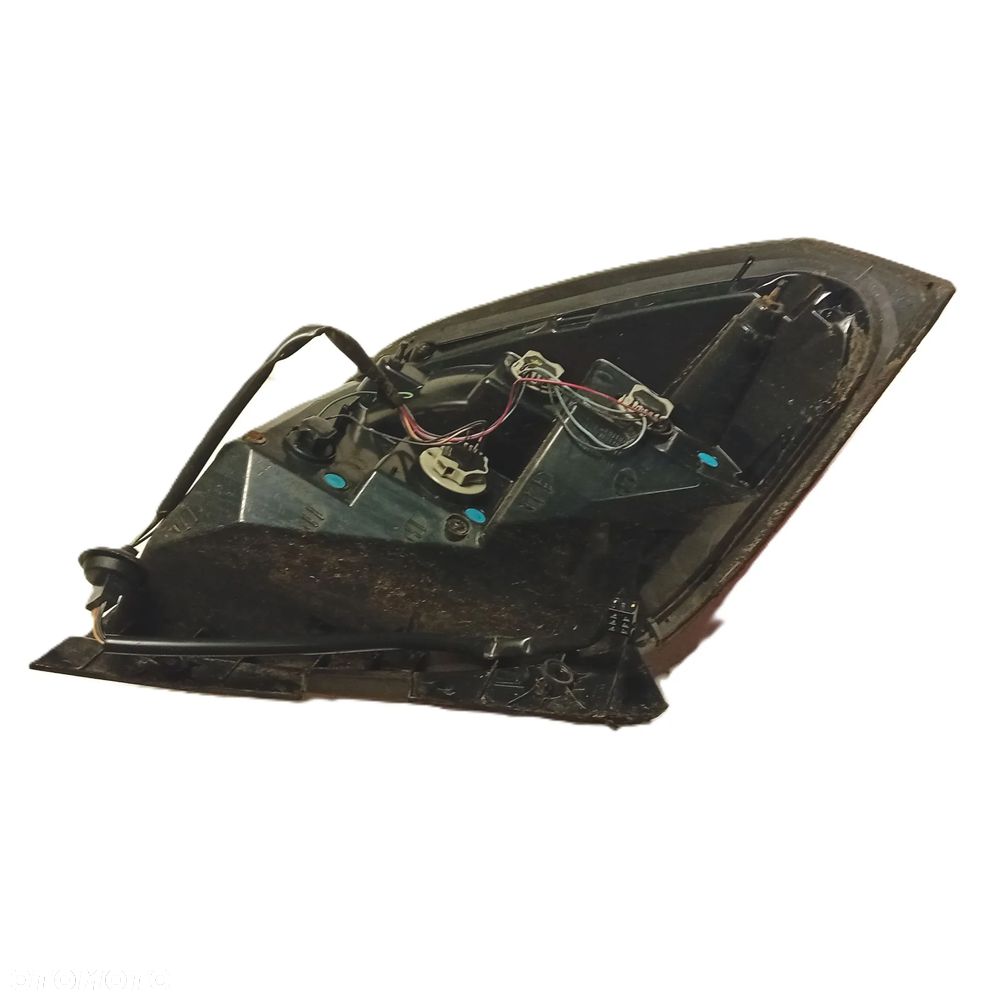 Lanpa prawa tył Opel Antara - 3