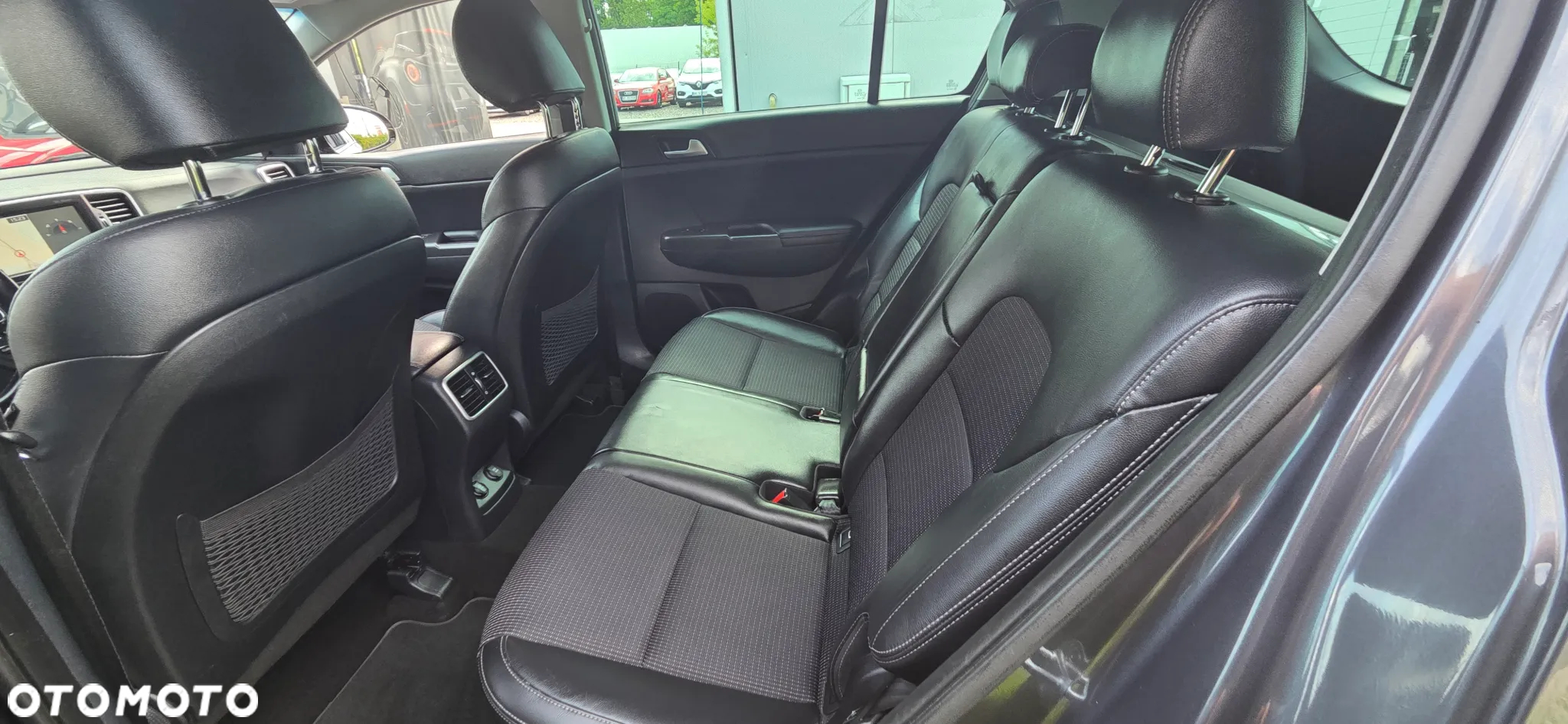 Kia Sportage 2,0 CRDI AWD Spirit - 33