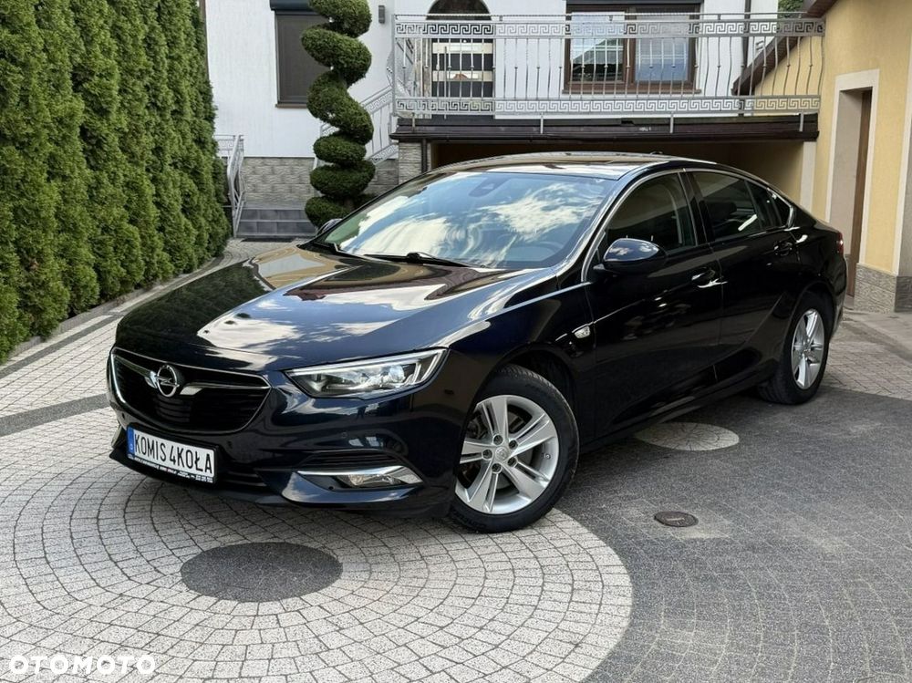 Opel Insignia - 1