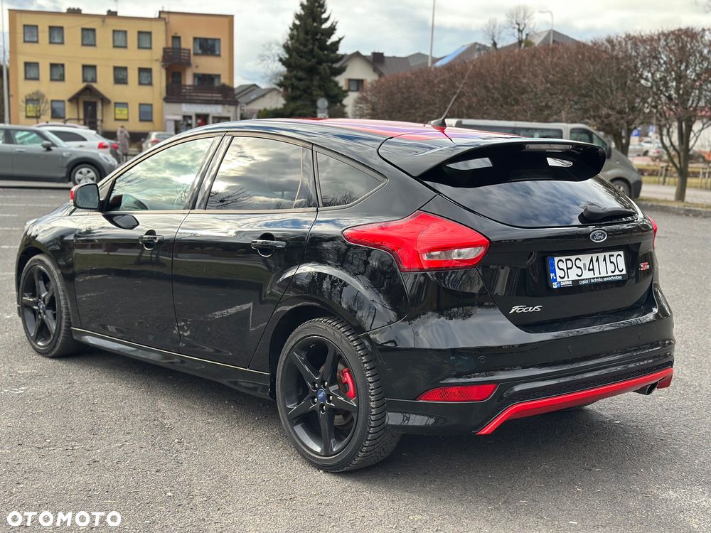 Ford Focus 1.5 EcoBoost STart-Stopp-System ST-LINE - 18